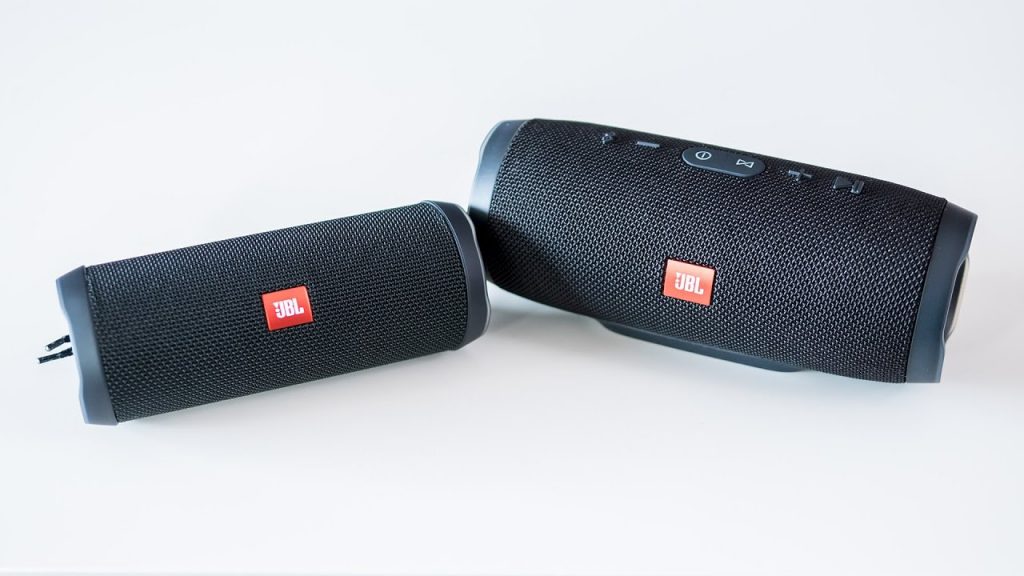 JBL Flip 4 VS Charge 3 | Sound Gear Hub 2024