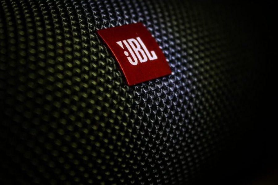 JBL Flip 4 vs UE Boom 2